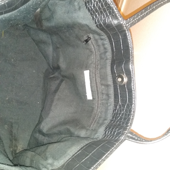 Kenneth Cole Reaction Purse - Picture 6 of 8